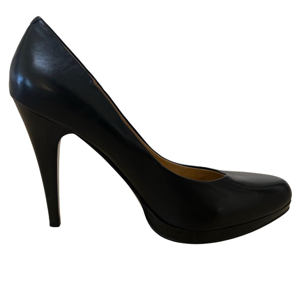 NWOT Nine West Classic Black Leather Pumps Heels - Size 7